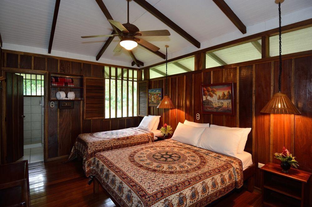 Mawamba Lodge Tortuguero Exterior photo